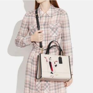 Coach X Disney Cruella Dempsy w shoulder strap